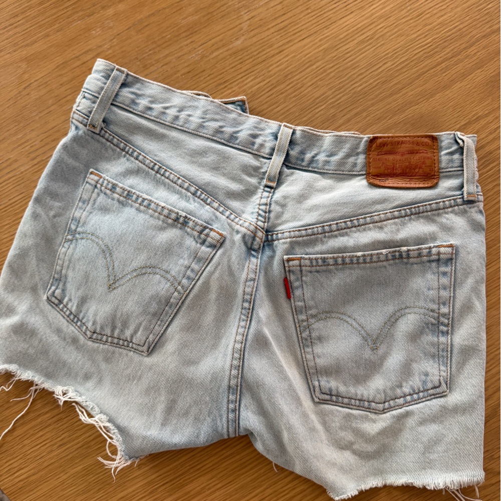 Levi's Light Blue Denim Shorts with Tan Leather Patch size 26